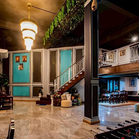 Ployburi Boutique Hotel Chanthaburi Bagian luar foto