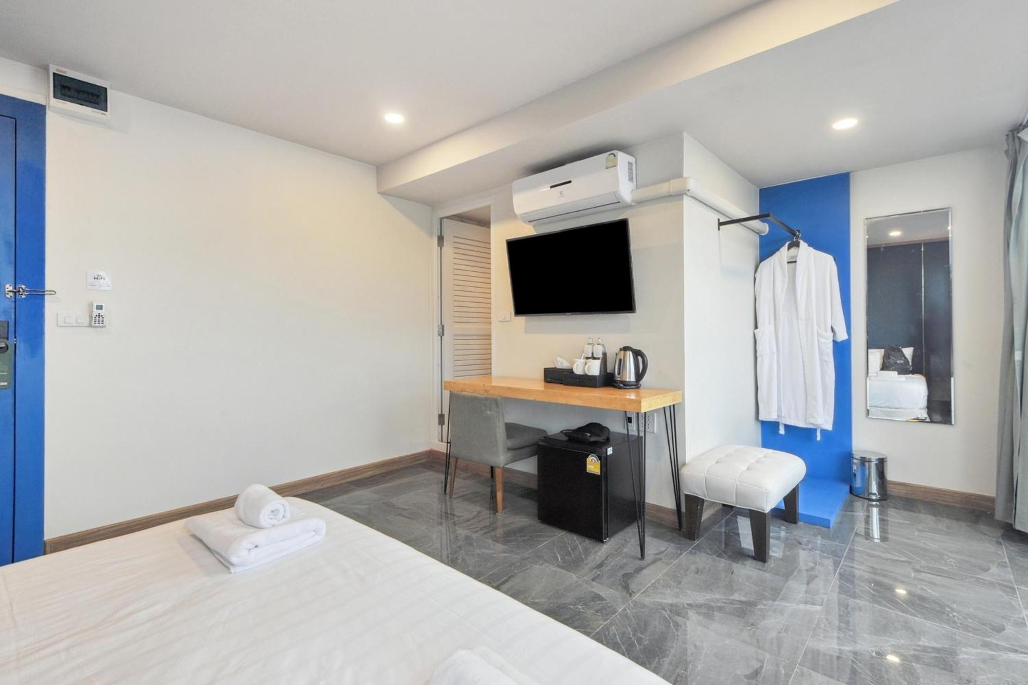 Ployburi Boutique Hotel Chanthaburi Bagian luar foto