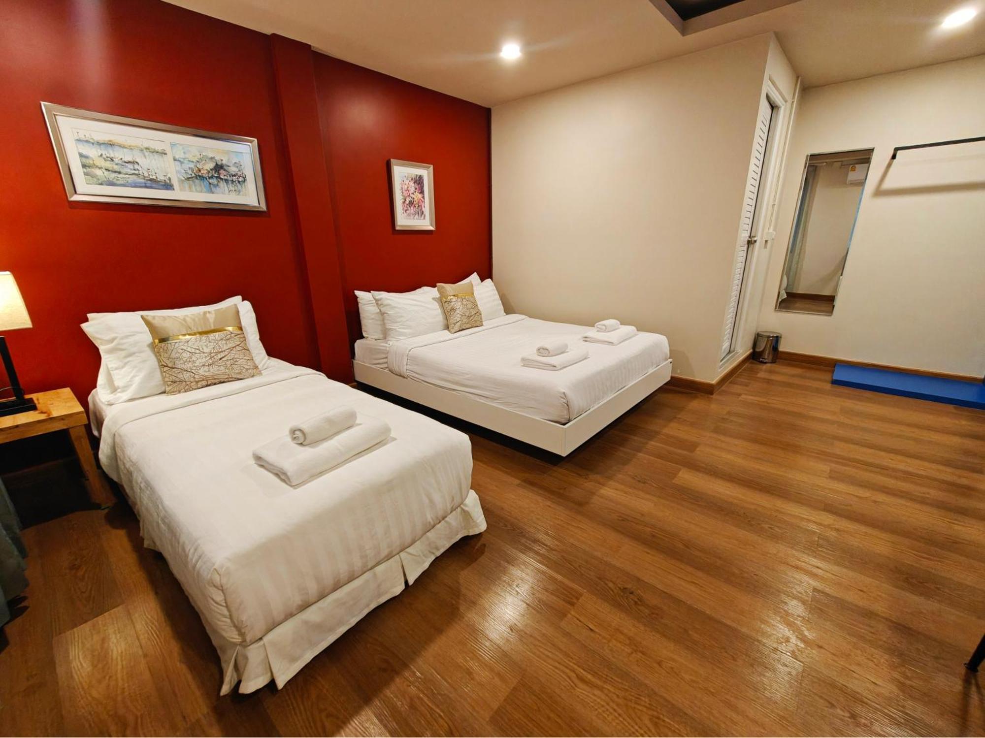 Ployburi Boutique Hotel Chanthaburi Bagian luar foto