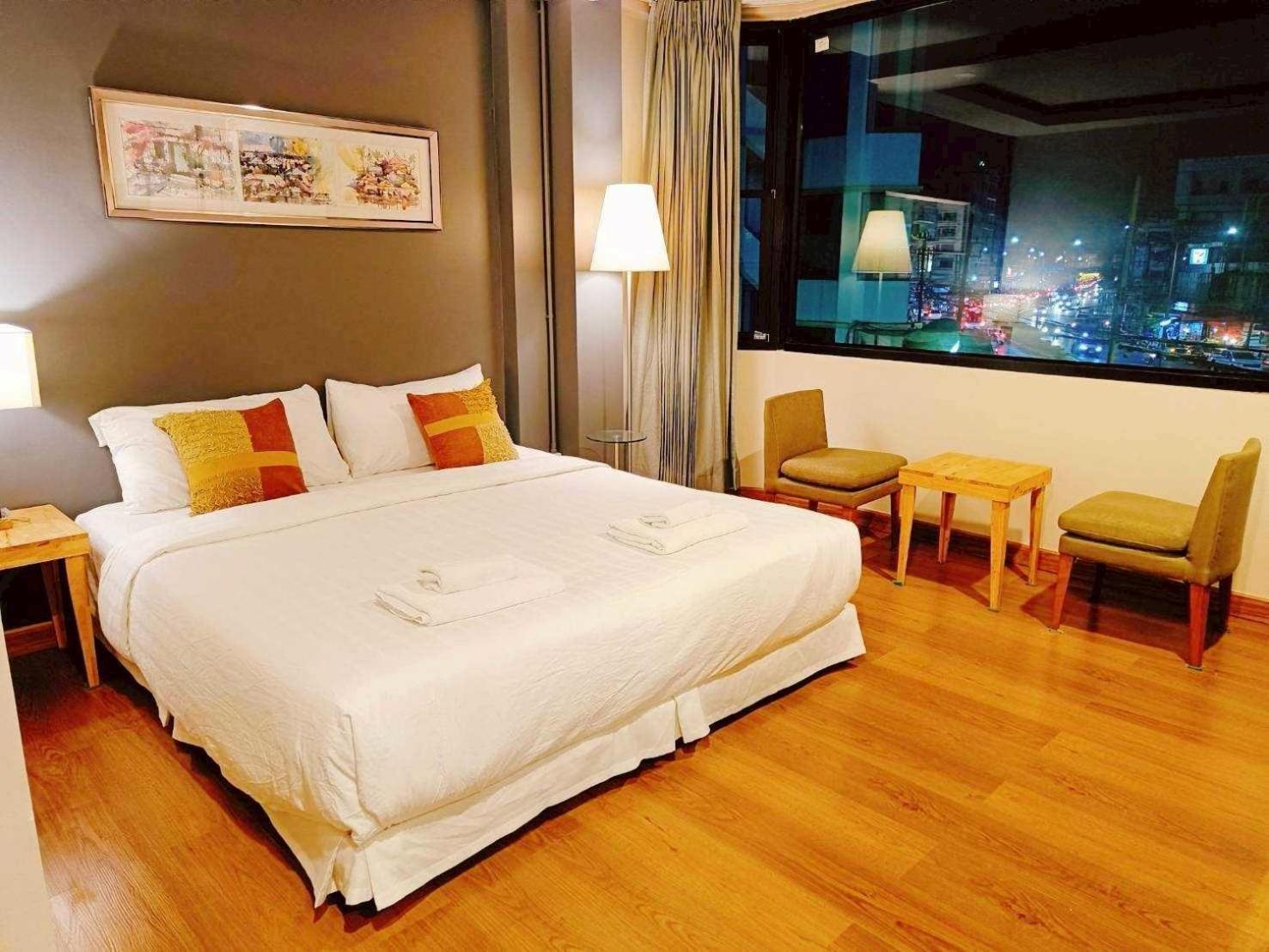 Ployburi Boutique Hotel Chanthaburi Bagian luar foto